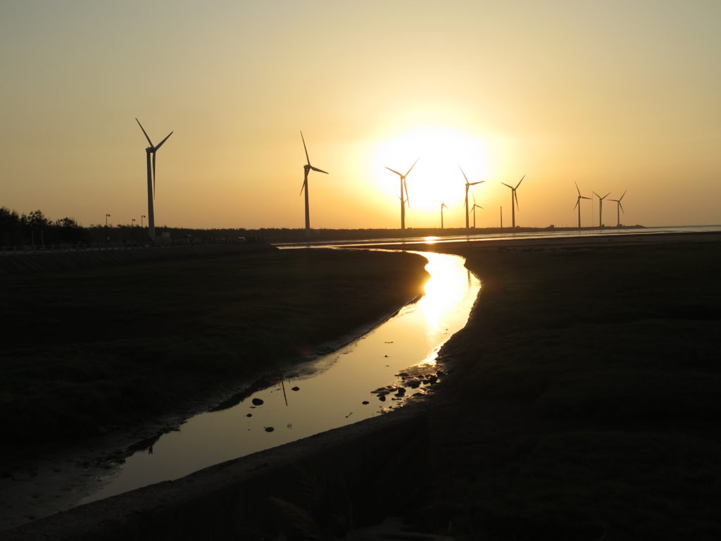 Solnedgang i Gaomei Wetlands. Yingge og Longteng samt Gaomei Wetlands