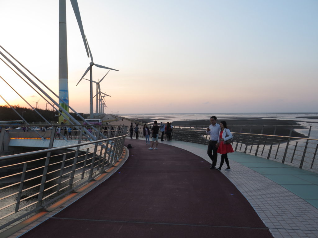 Flotte broer og cykel- og gangstier i Gaomei Wetlands. Yingge og Longteng samt Gaomei Wetlands