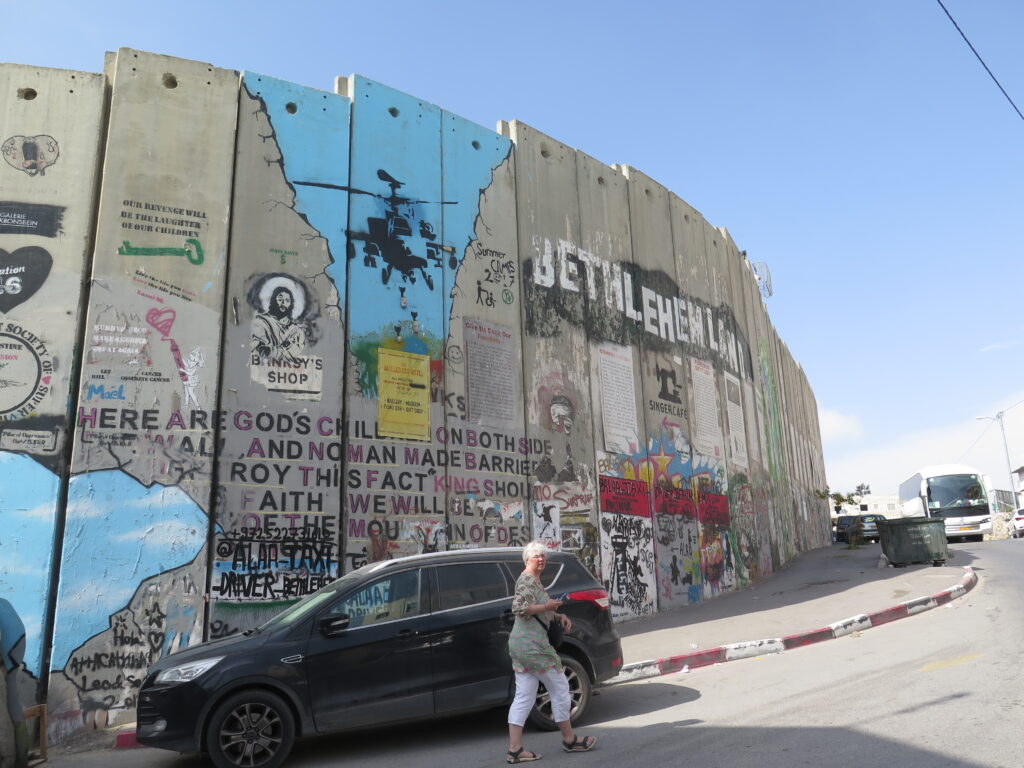Muren mellem Palæstina og Israel ved Bethlehem lige ved hotellet