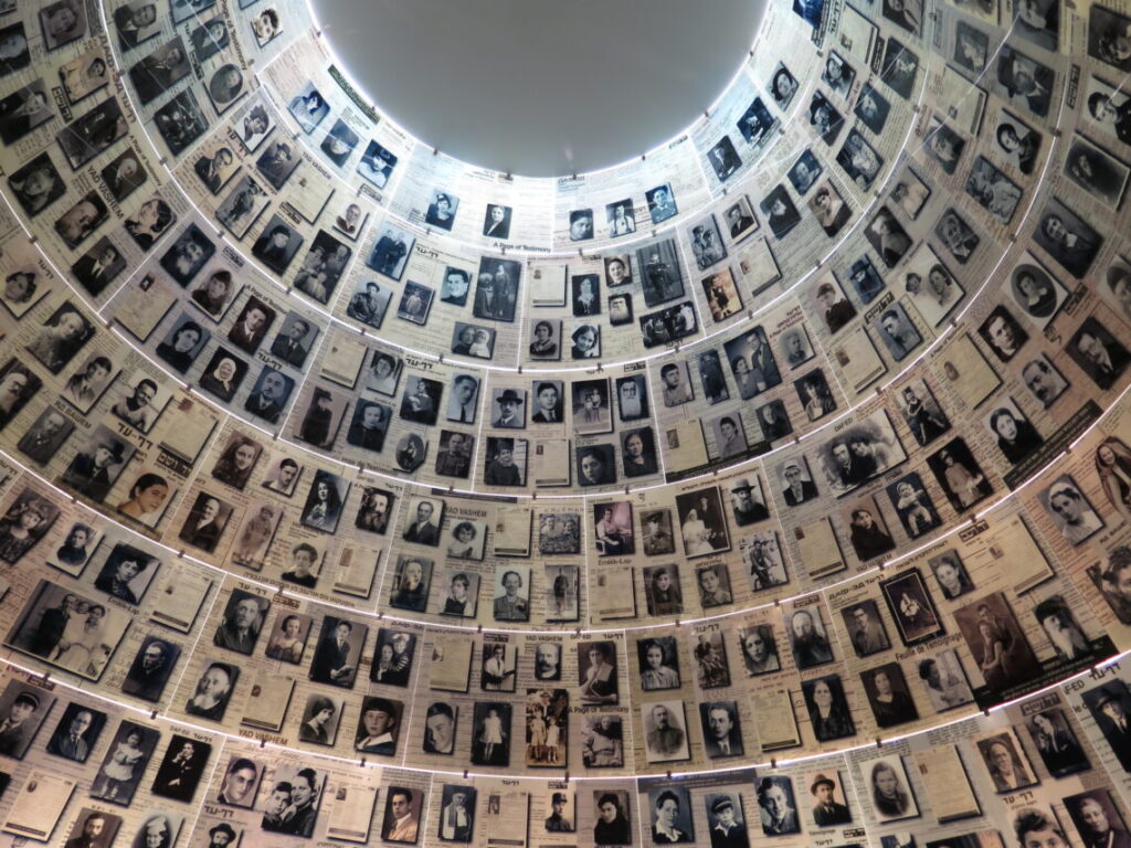 Hall of Names på Holocaustmuseet Yad Vashem i Jerusalem