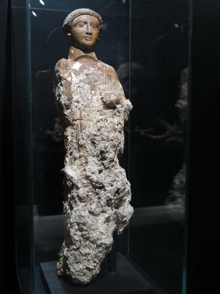 Terracotta-figur fra Malaka-salen